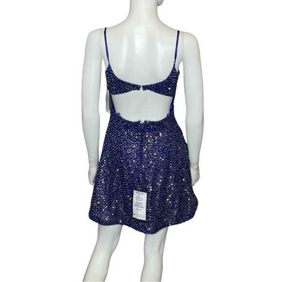 CITY STUDIO Juniors' Sequin Open-Back Fit & Flare Dress Royal Blue Sz 3/4 - Picture 6 of 8